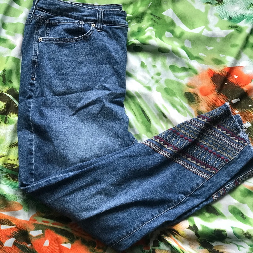 Curvy ankle jeans